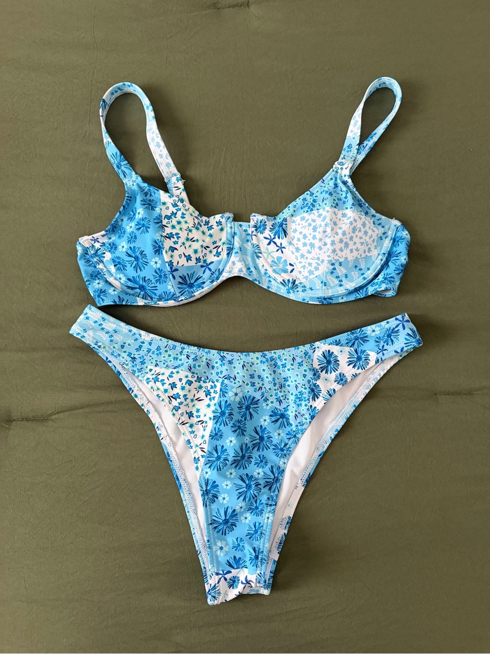 SHEIN Blue & White Floral Underwire Bikini Set